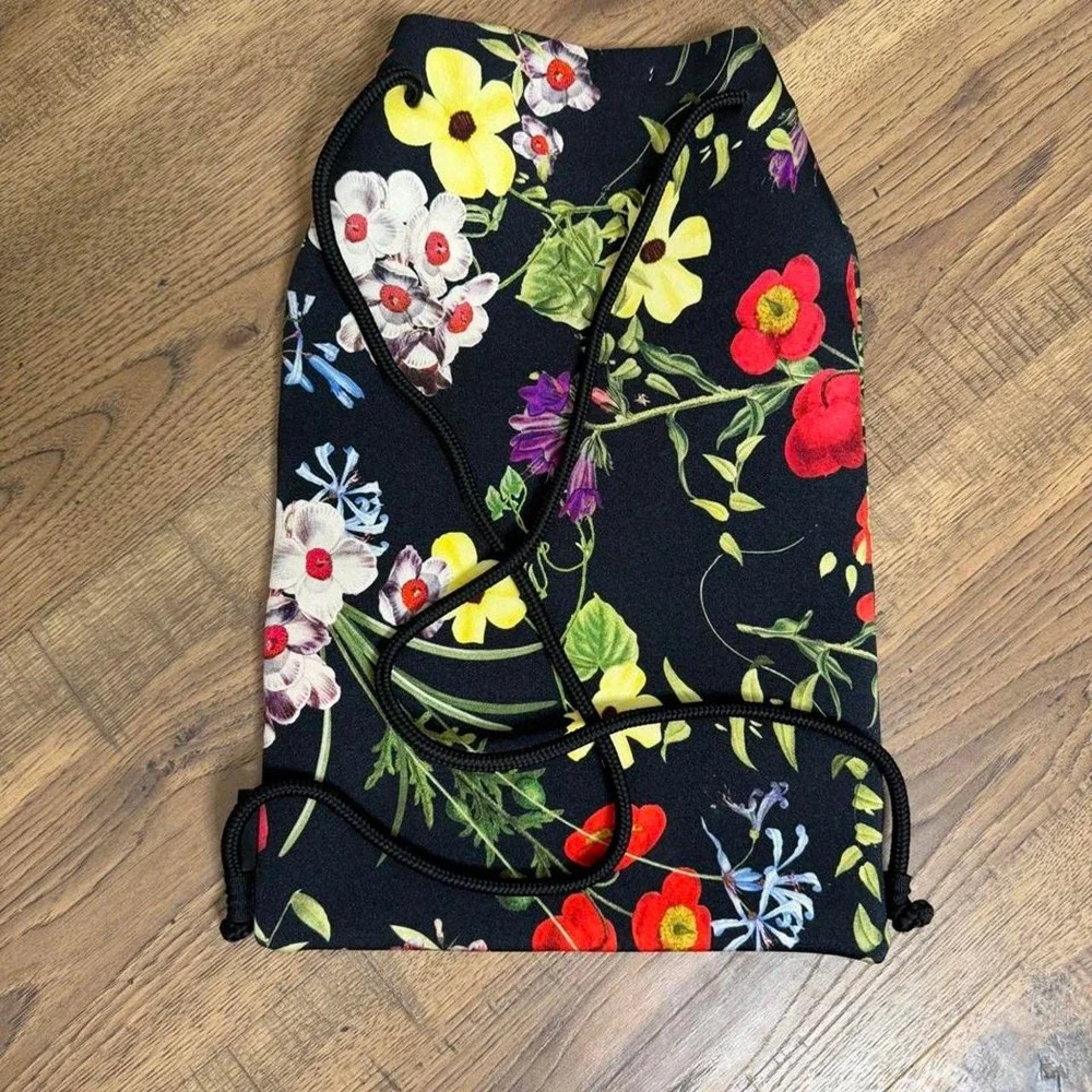 N/A triangl neoprene