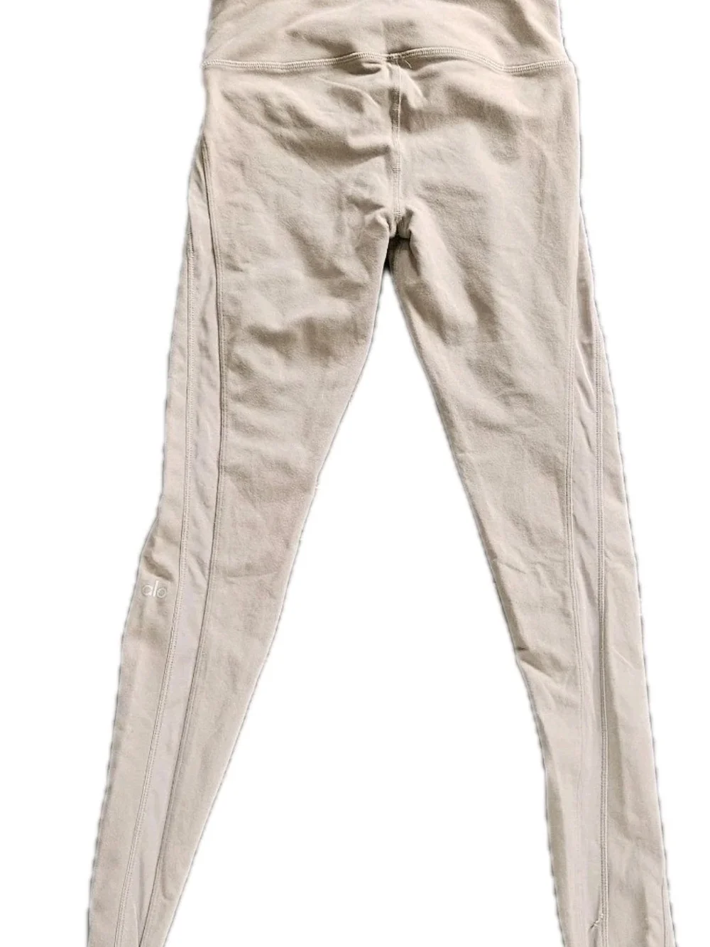 ALO Yoga brand alo