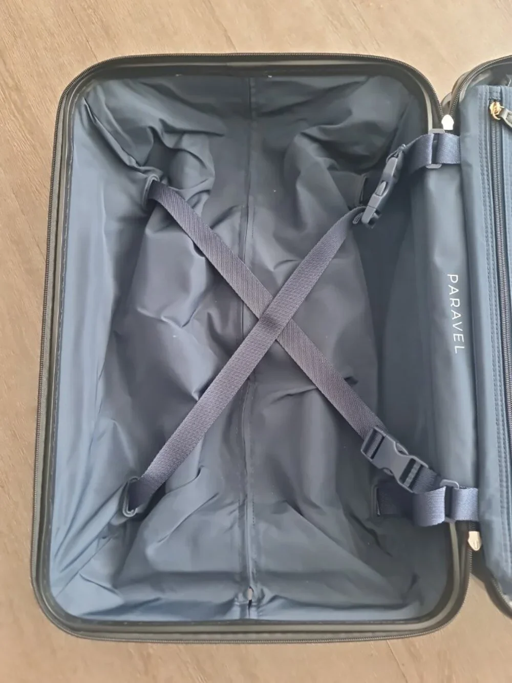 Paravel hardshell adult