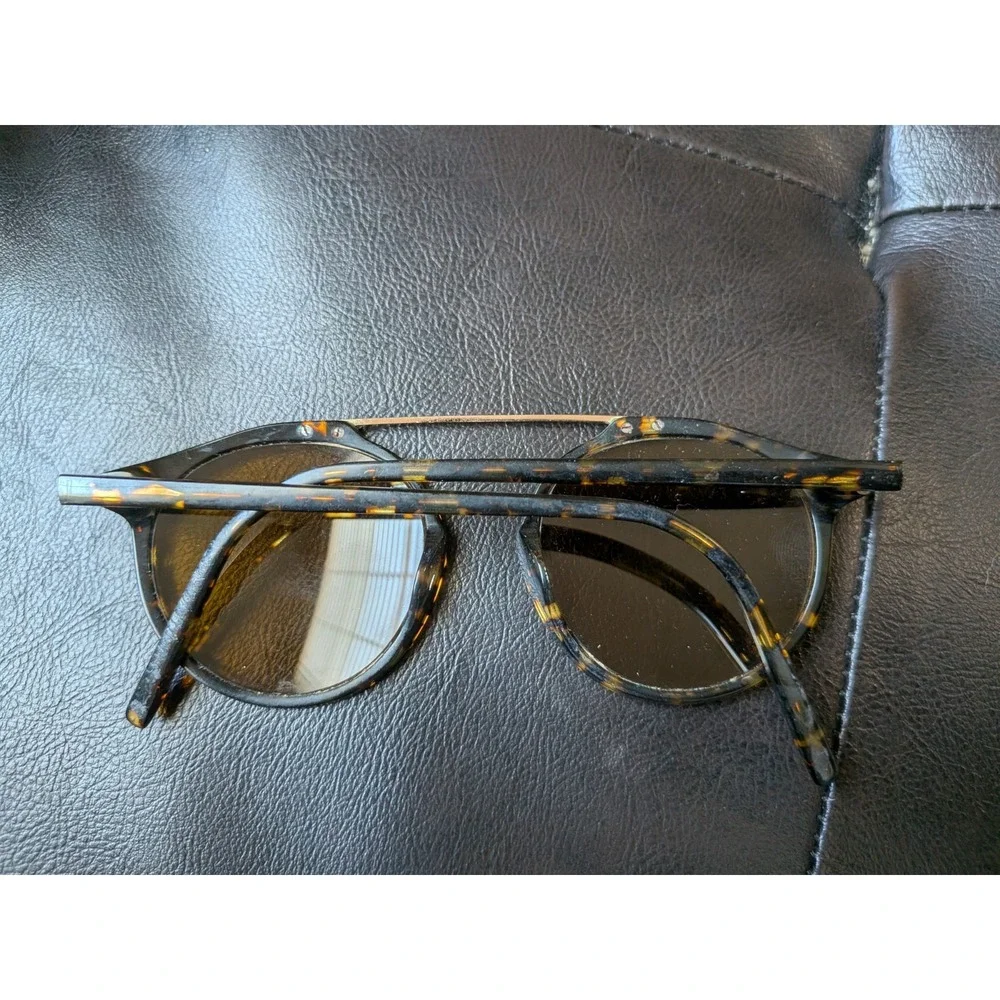 Warby Parker some discoloration