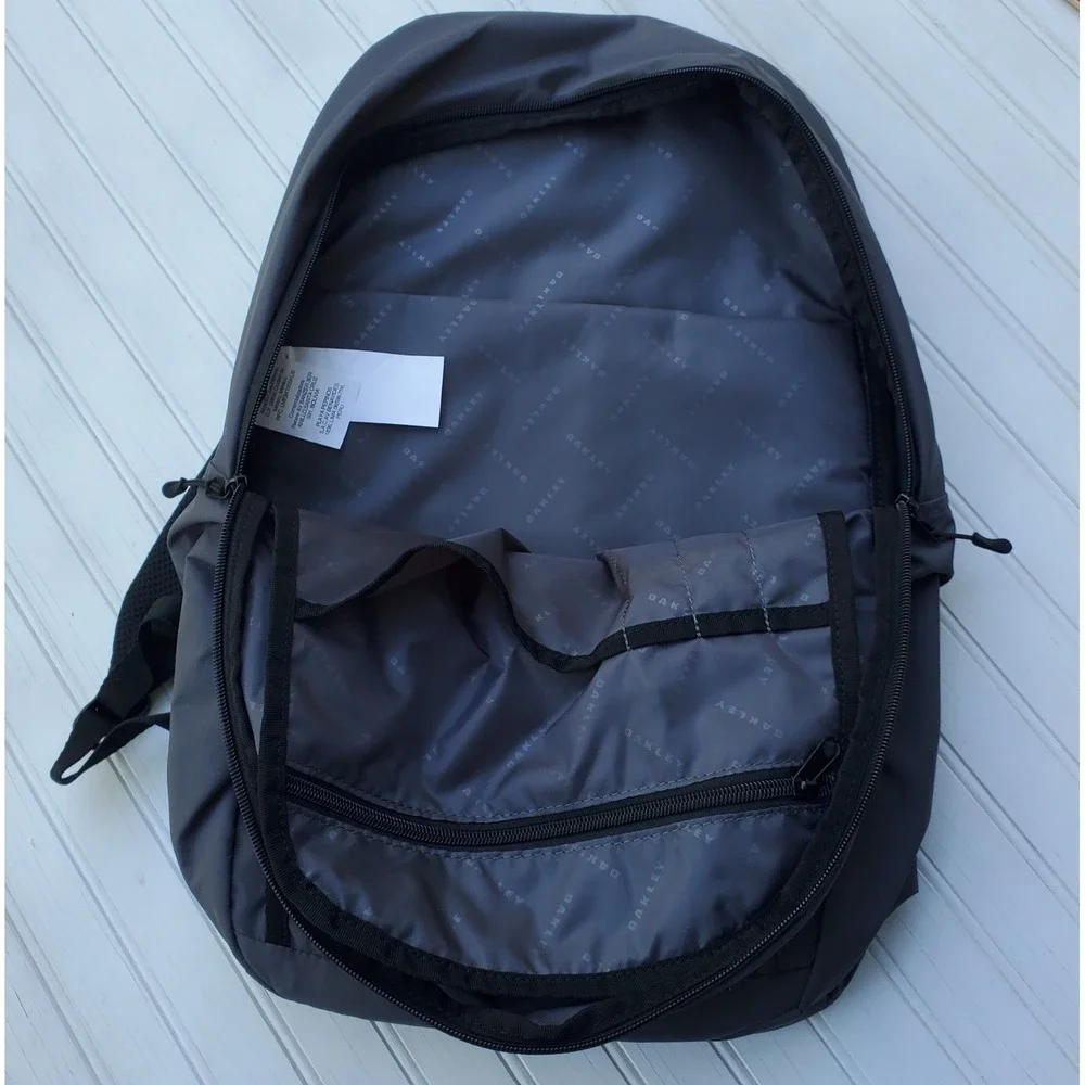 Oakley sport backpack
