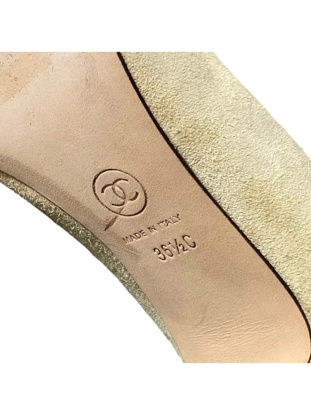 CHANEL brand color