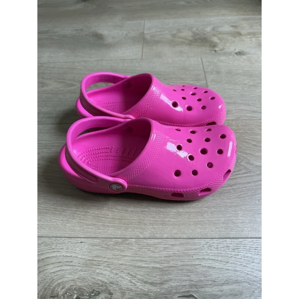 CROCS really good