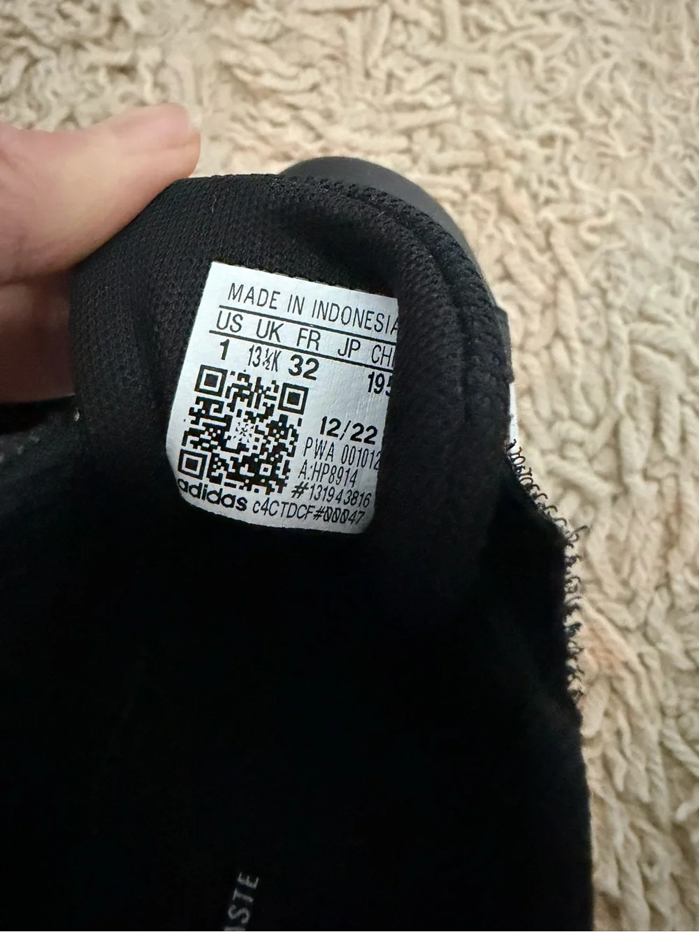 adidas youth sneakers