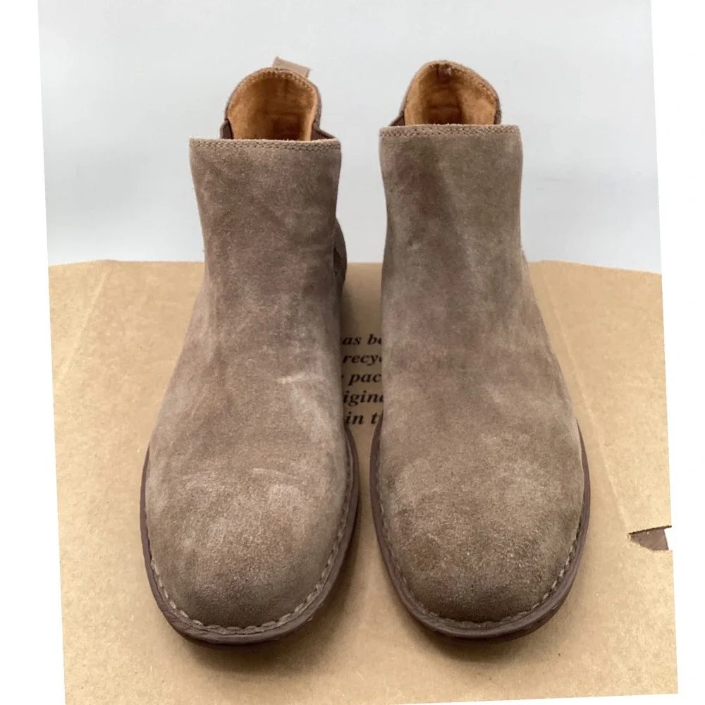 Born Mens Chelsea Boots Taupe Suede Ankle Pull On BM0014135 Size 10M