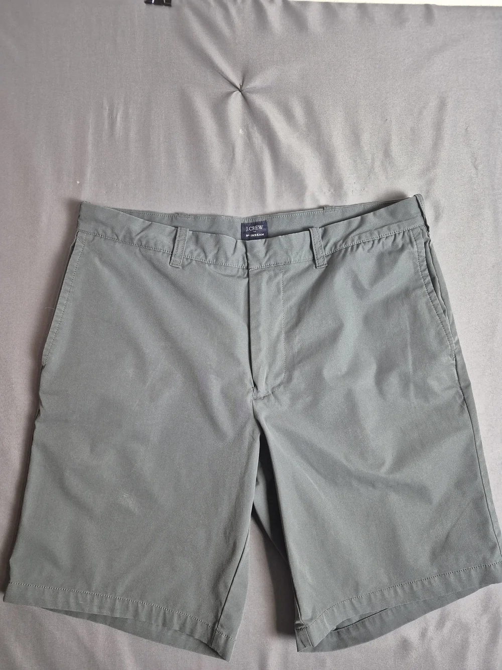 J. Crew Men’s Gray Casual Chino Shorts. Size33