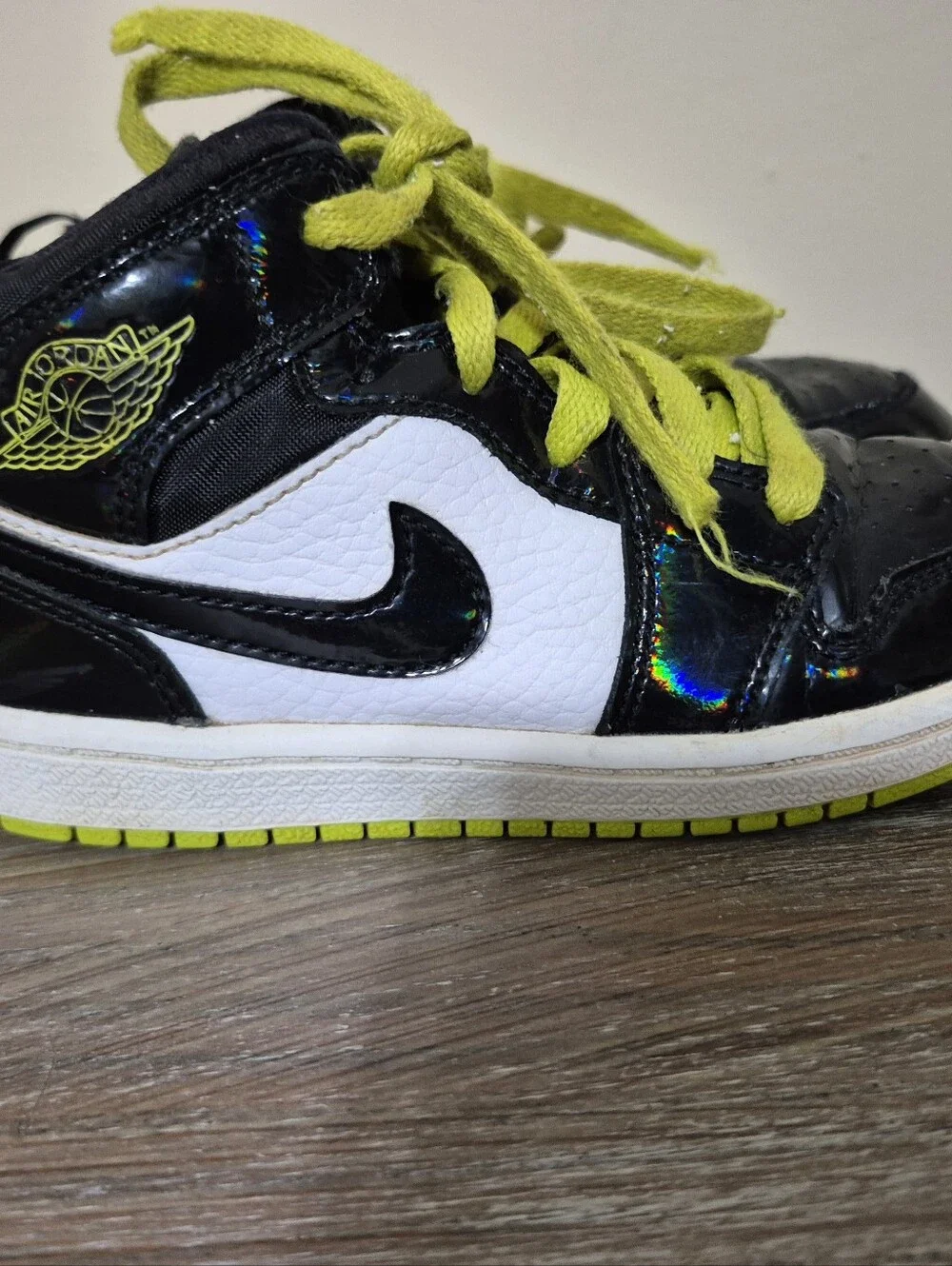 Air Jordan Nike Shoes BO6932-003. Child Size 12C. Black White Green Laces