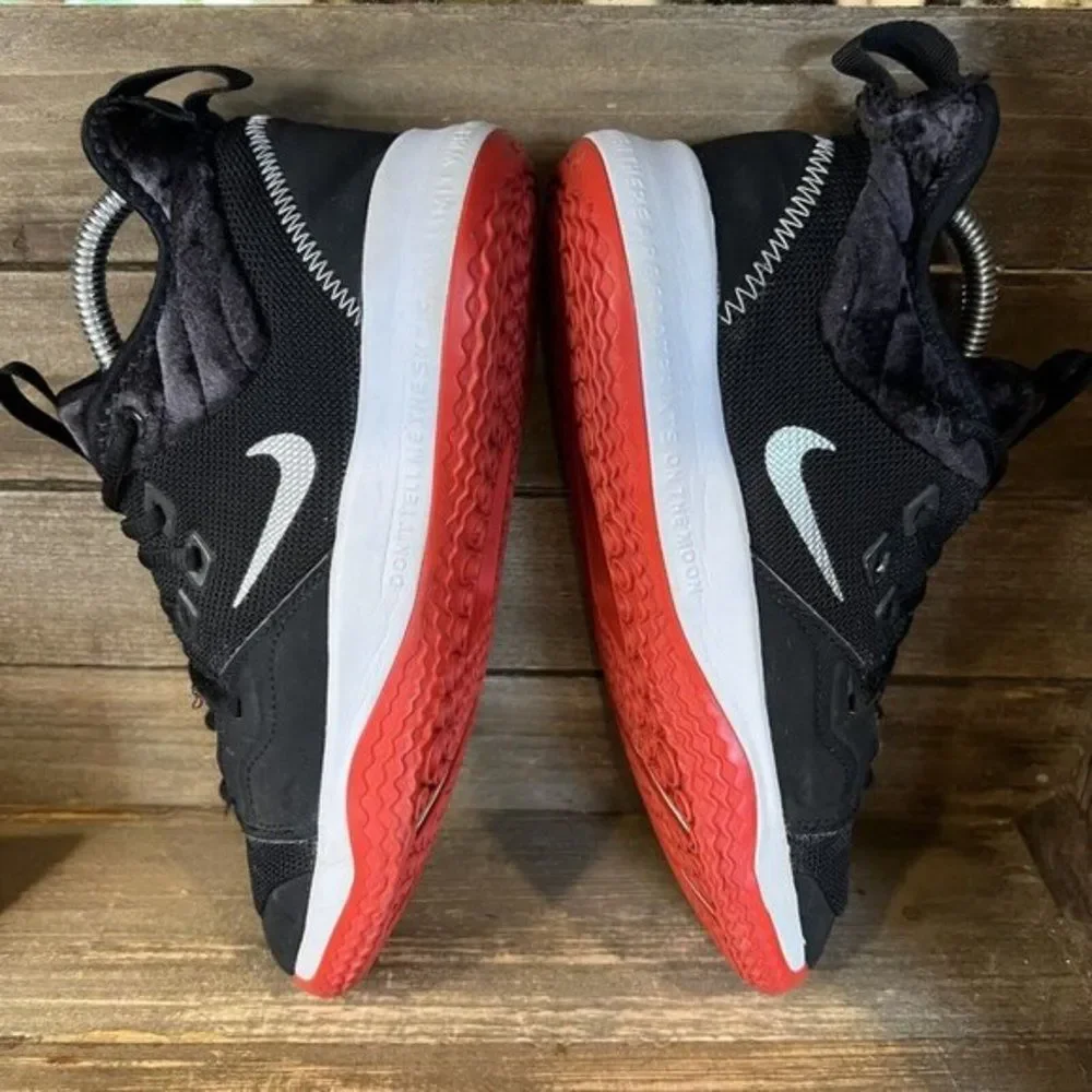Nike size 5y
