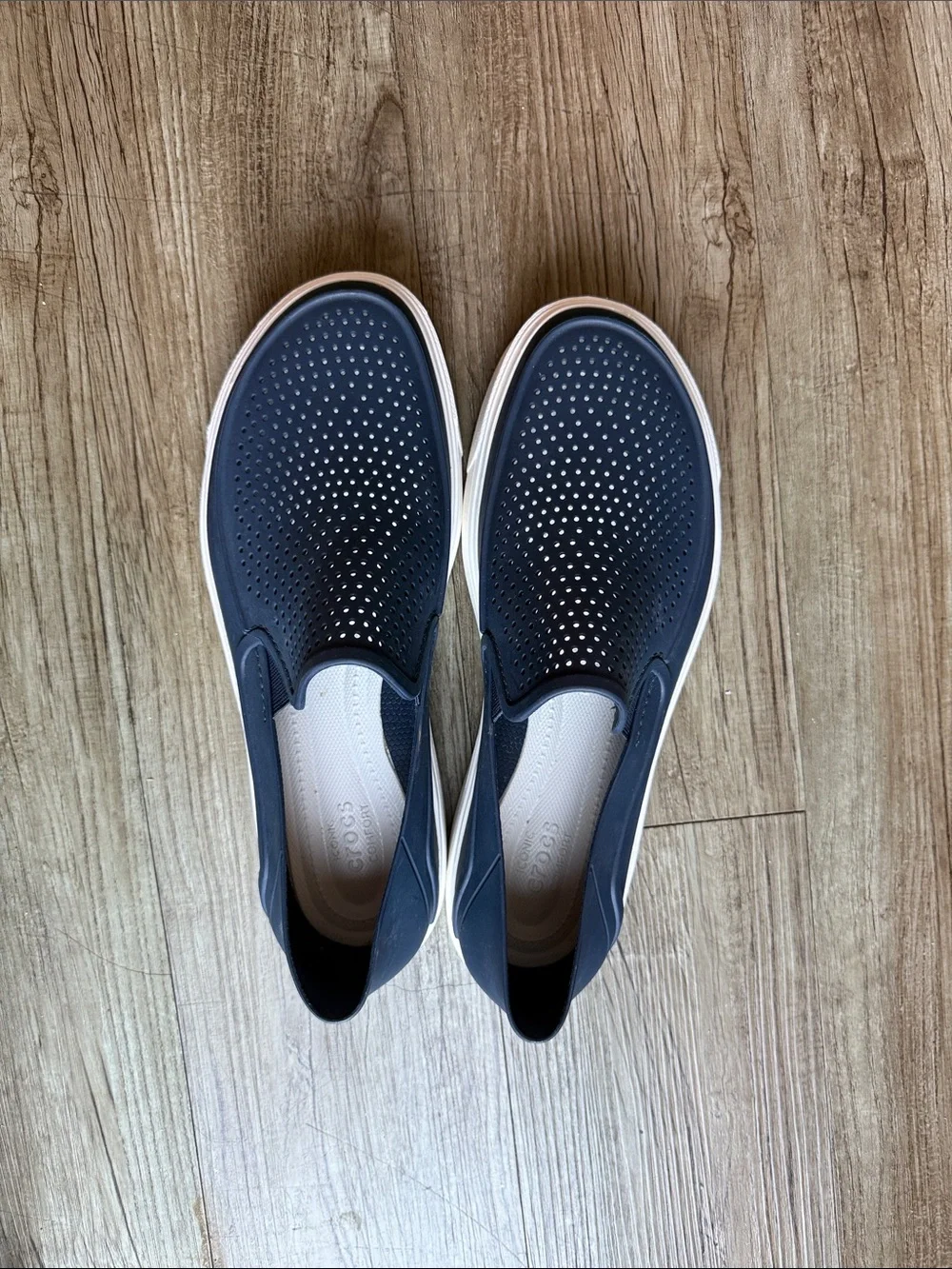 Croc Slip-On Perforated Men’s Sneakers in Navy