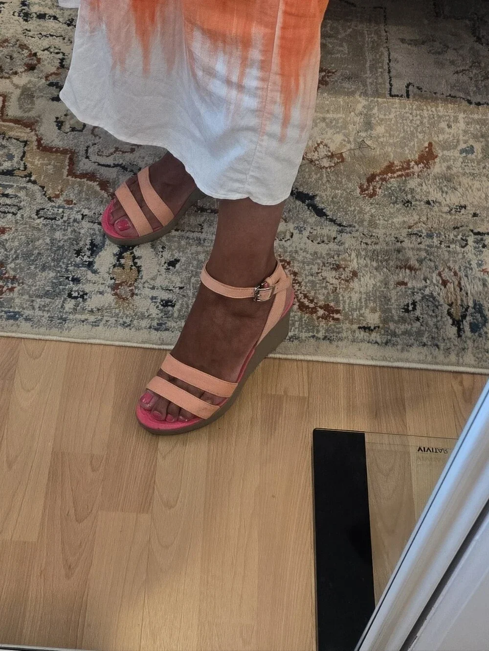 CROCS stylish peach