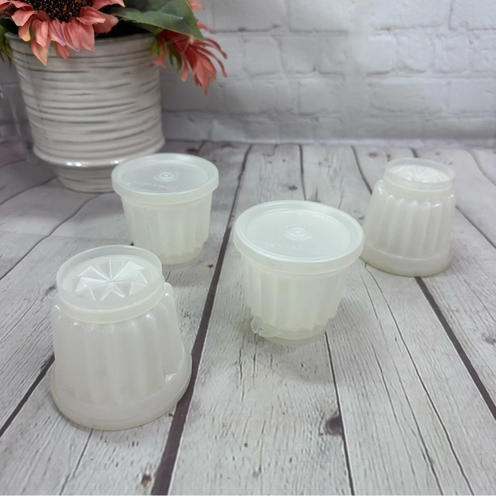 vintage tupperware jel-ette mold Set of 4 White Plastic Molds for Jell-o dessert