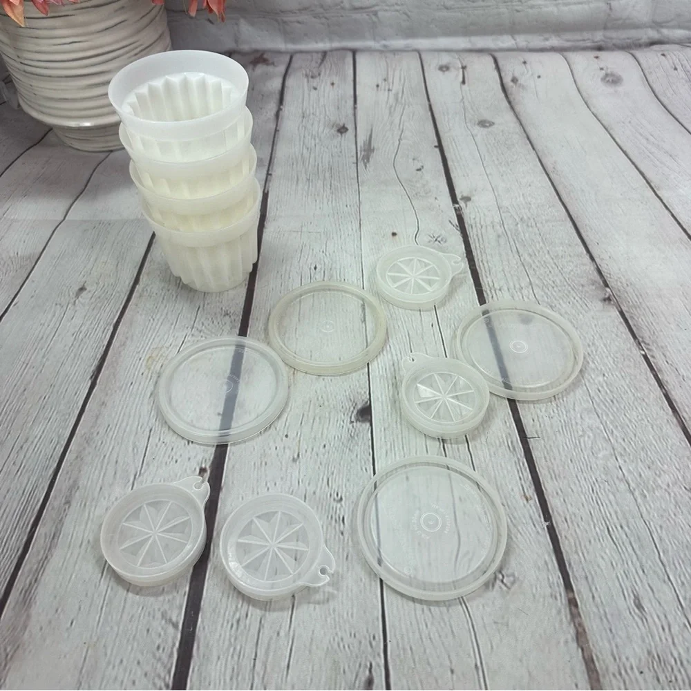 Tupperware good used