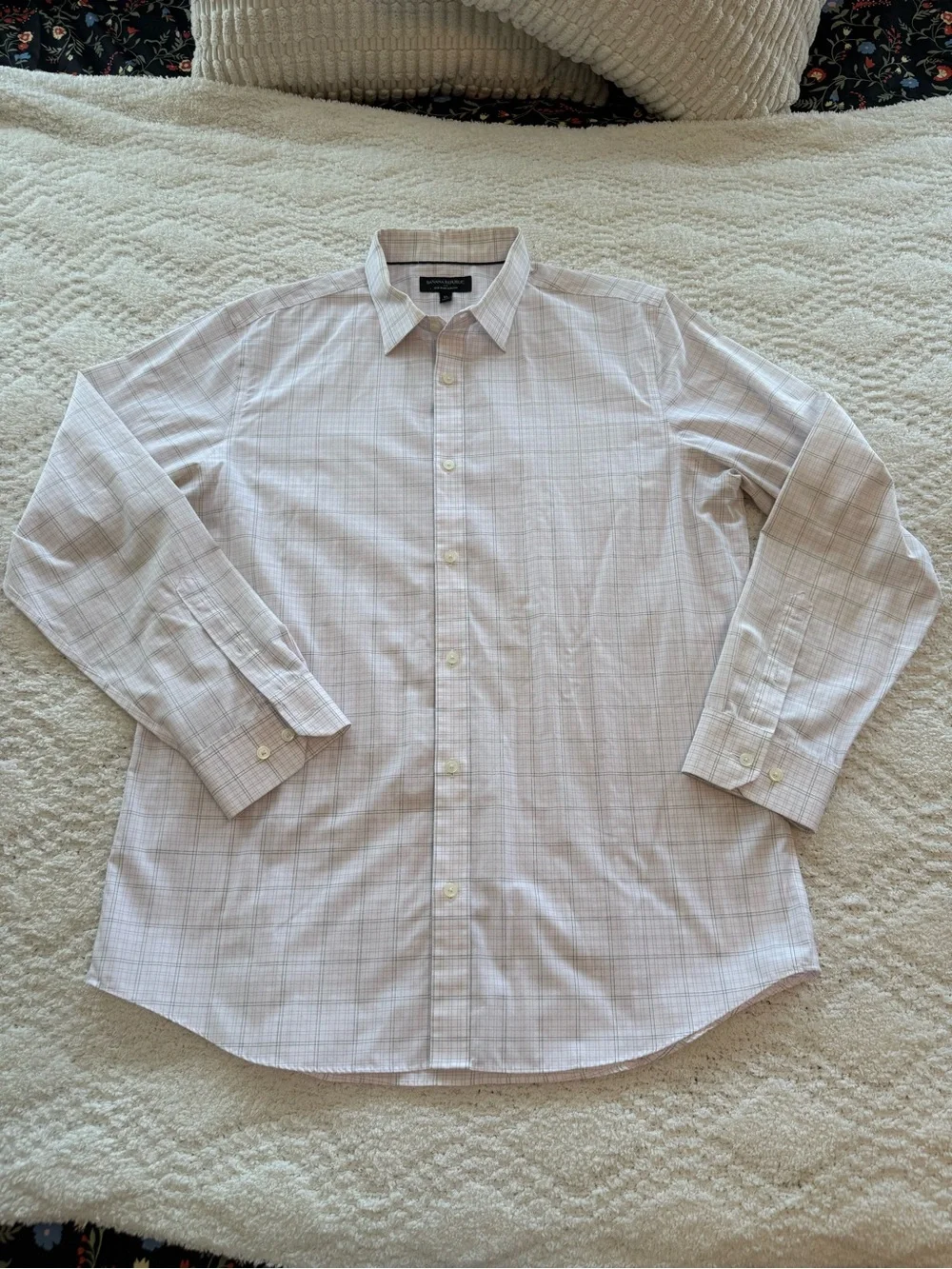 Banana Republic White Dress Shirt with Light Pink Windowpane