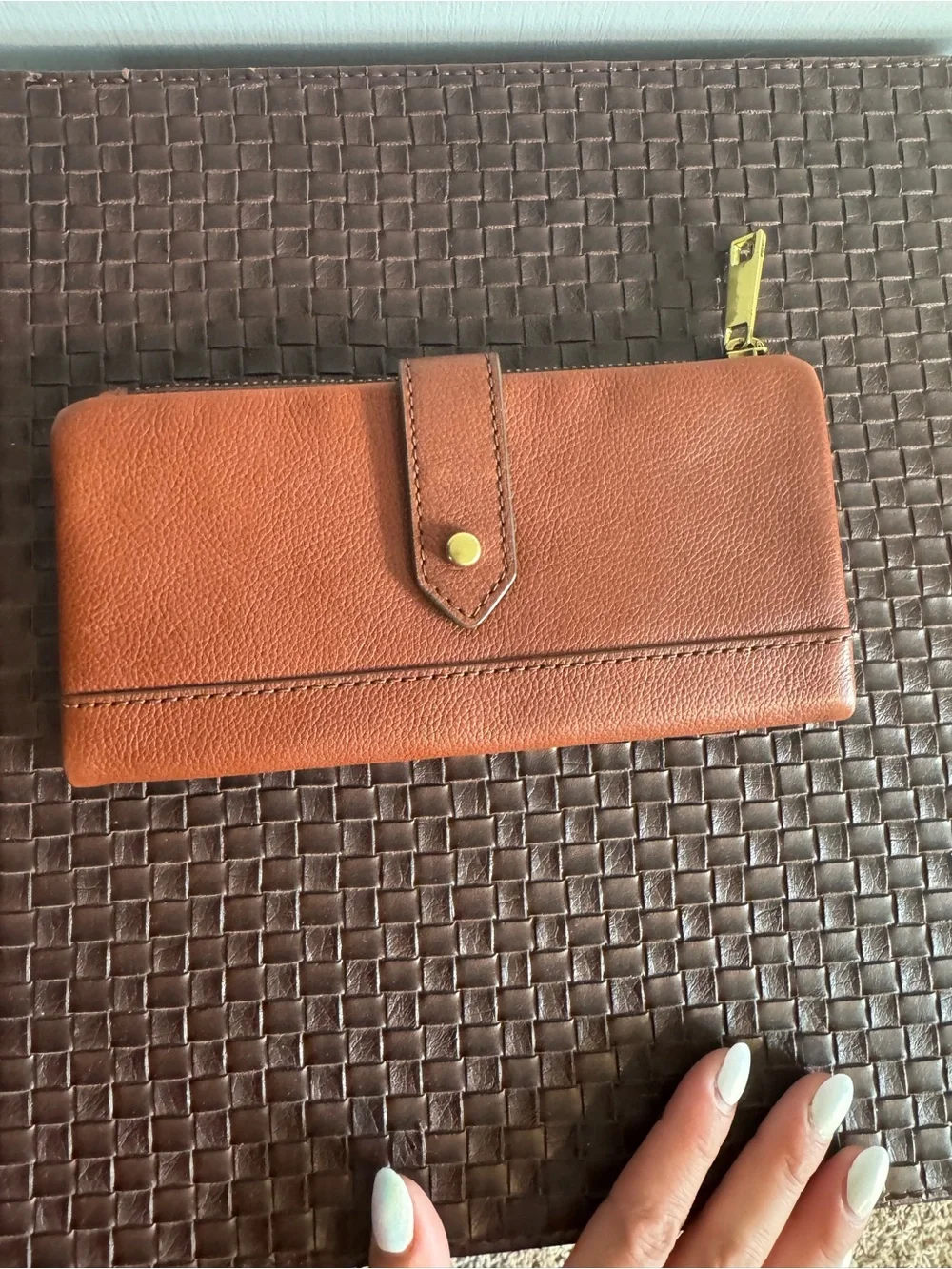 Fossil slim leather