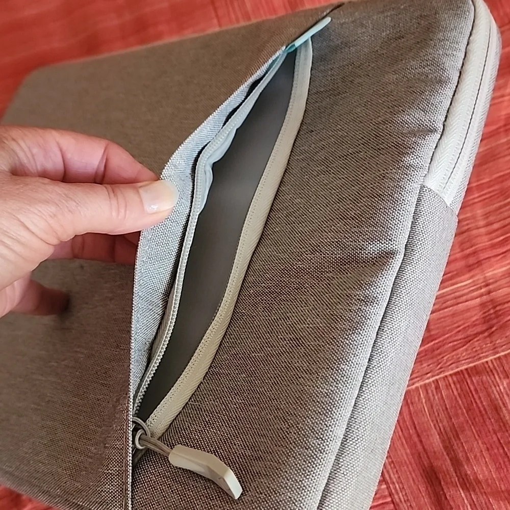 Tomtoc laptop tablet