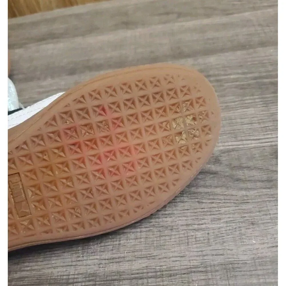 Puma tears any
