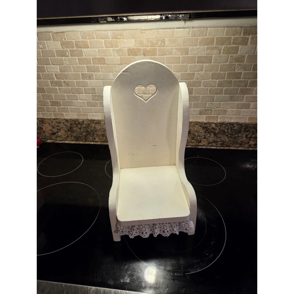 Vintage‎ White Wooden Heart Doll Chair/Plant Stand
