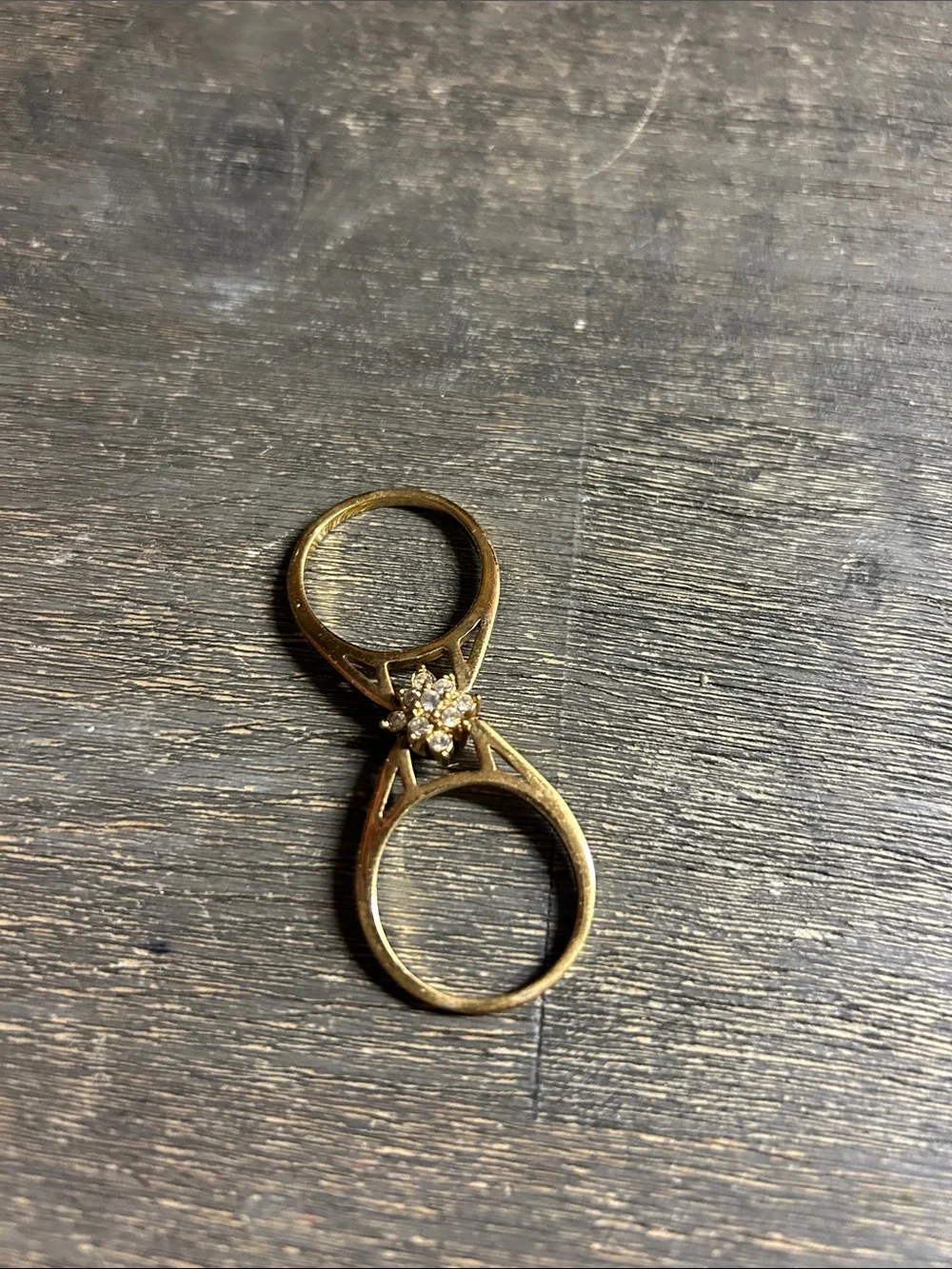 N/A elegant gold