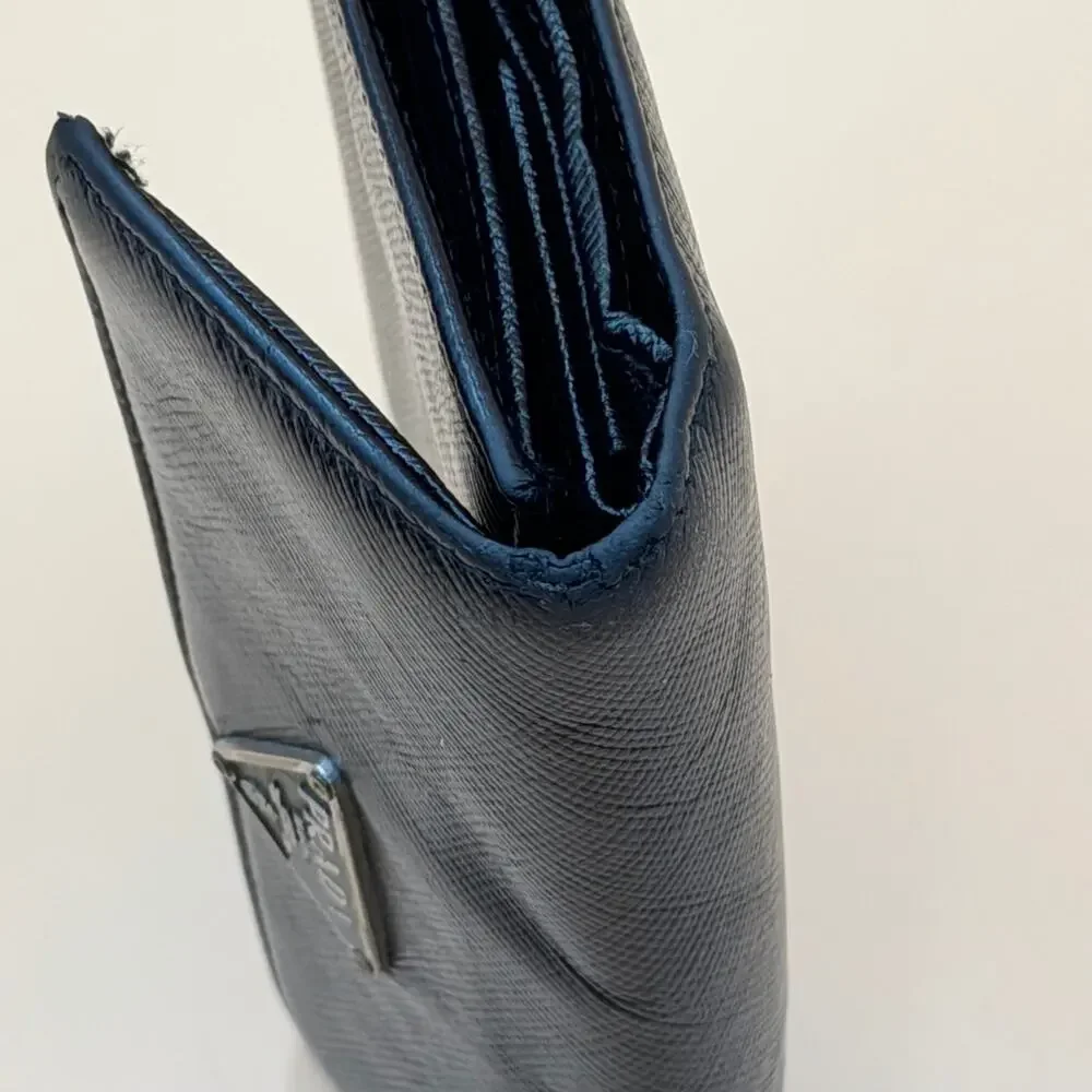 Prada preowned see