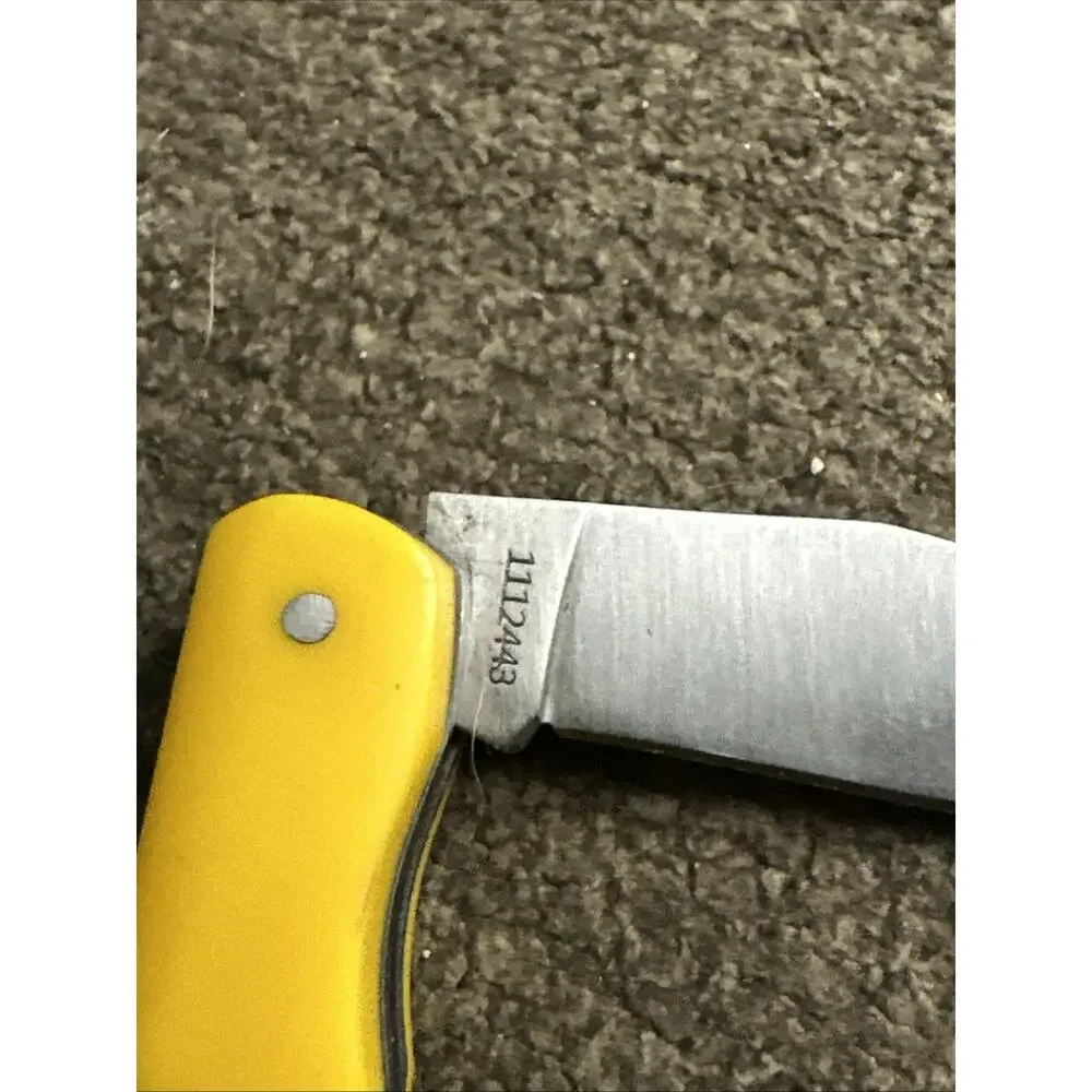 Schrade uncle henry