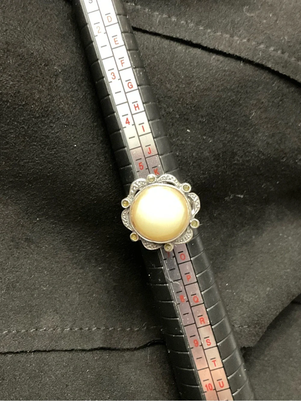 Vintage-Inspired 925 Pearl Dome Statement Ring