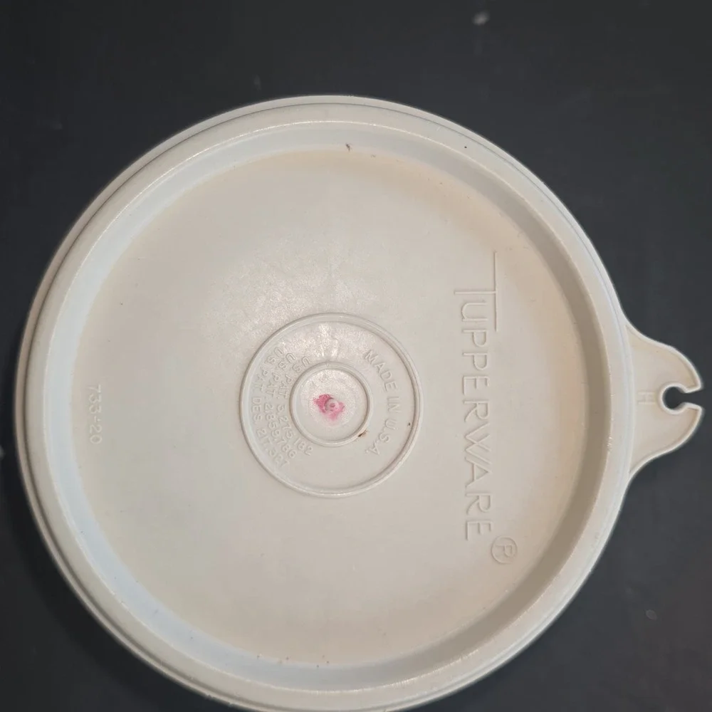Tupperware vintage servalier