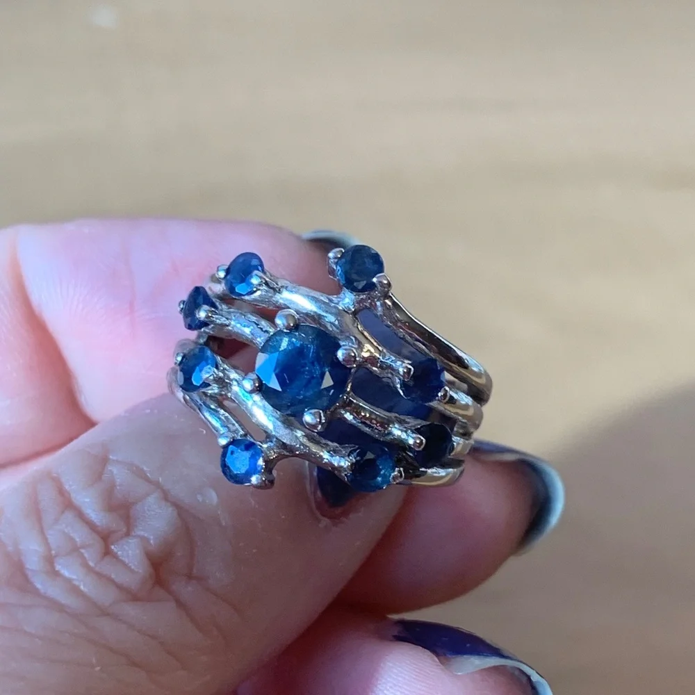 N/A gorgeous ring
