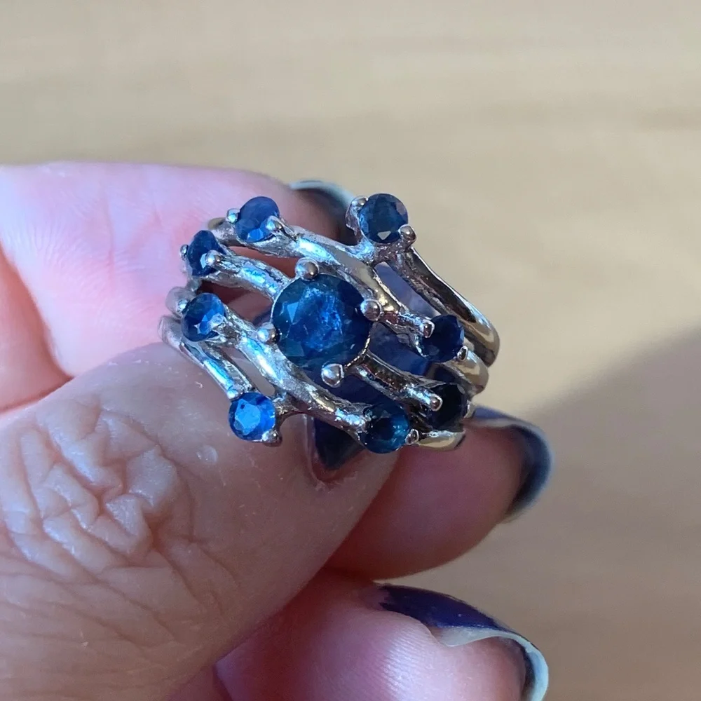 N/A gorgeous ring