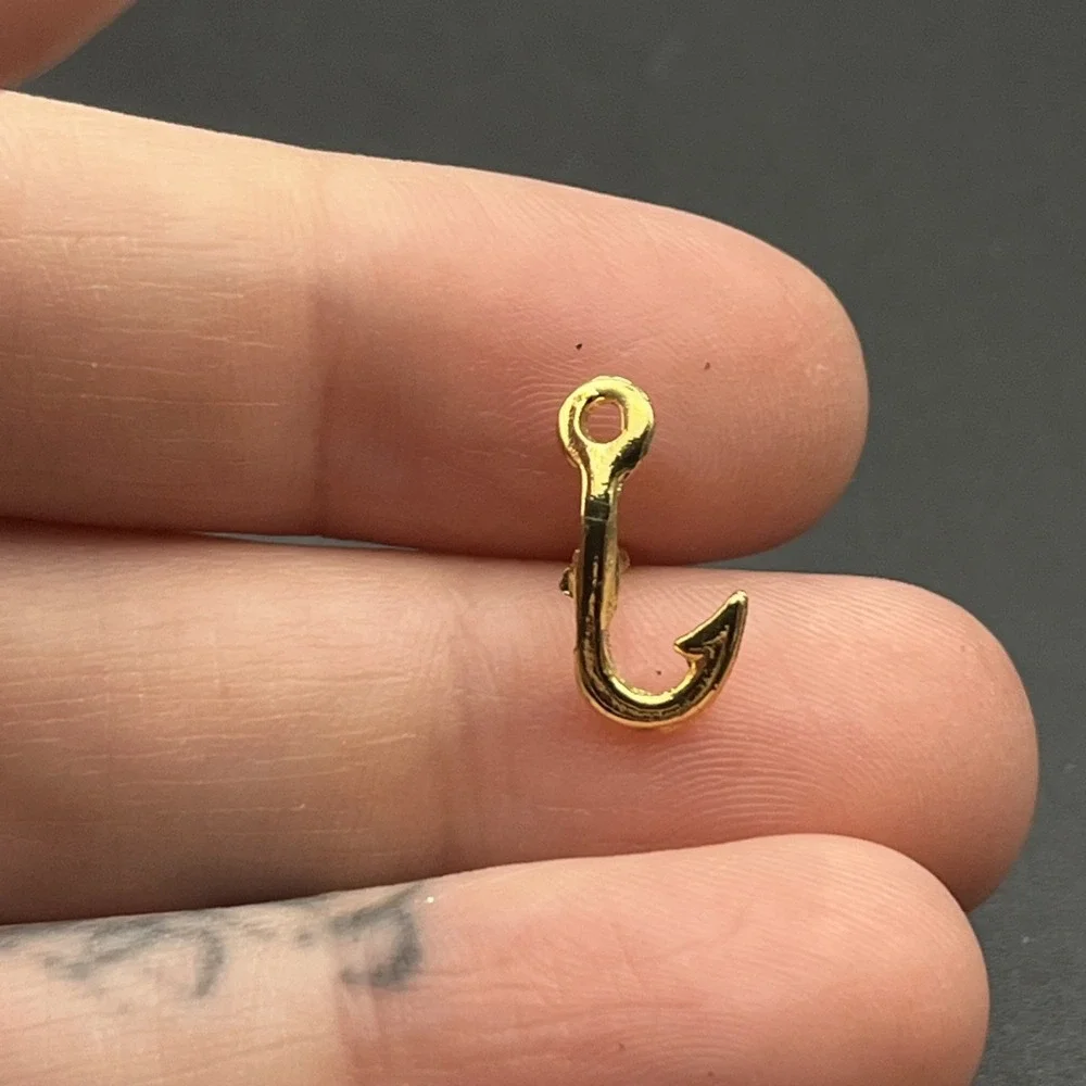 Fish Hook Fishing Gold Tone Lapel‎ Hat Pin