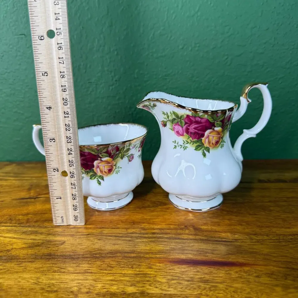 Royal Albert normal signs