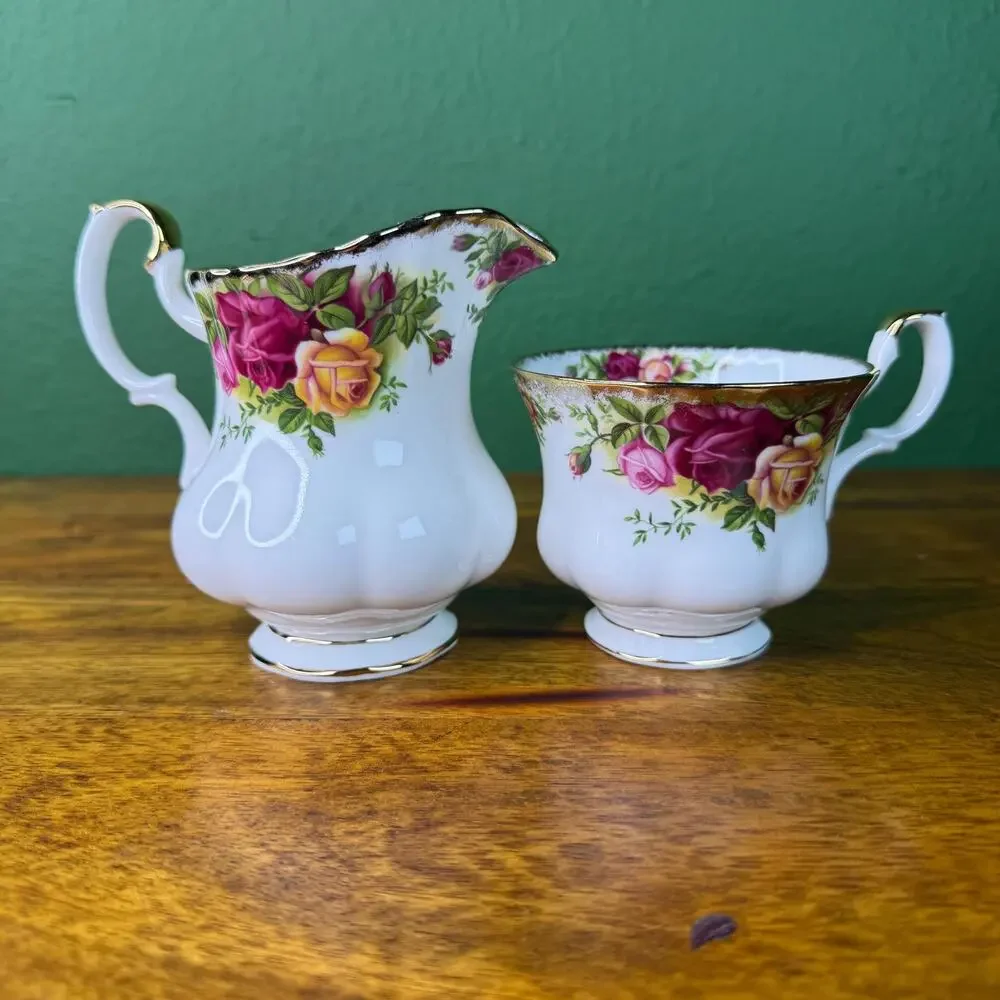 Royal Albert normal signs