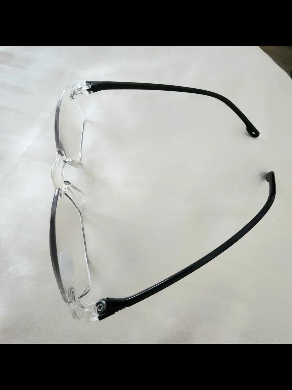 N/A lightweight rimless