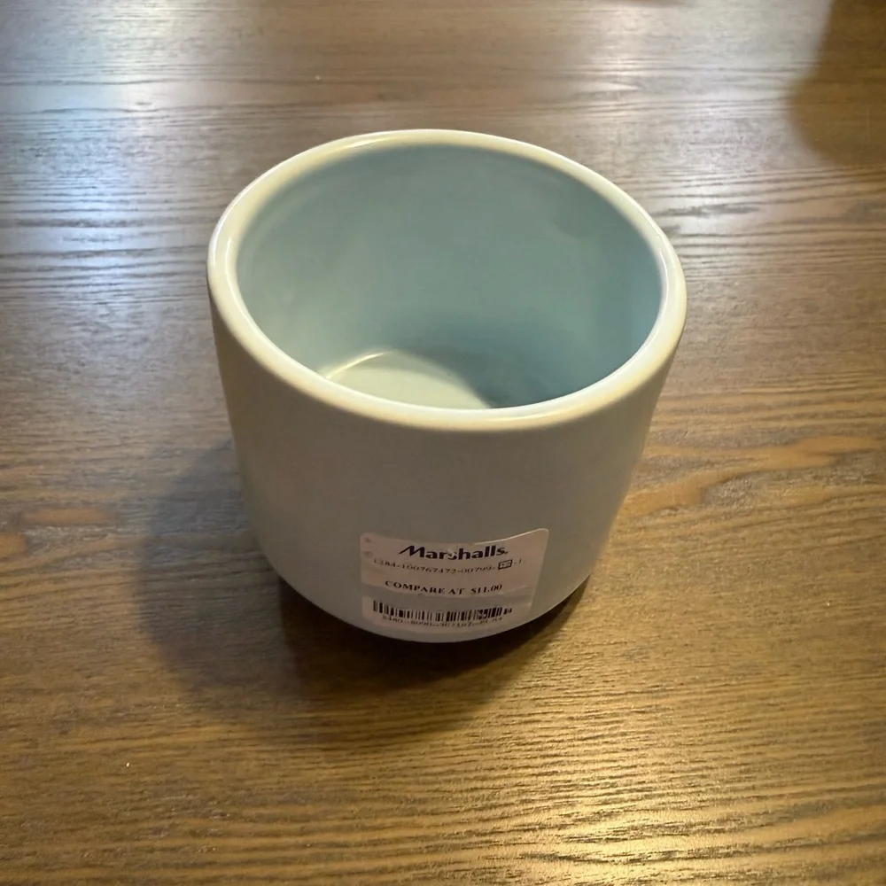 Rae Dunn smooth ceramic