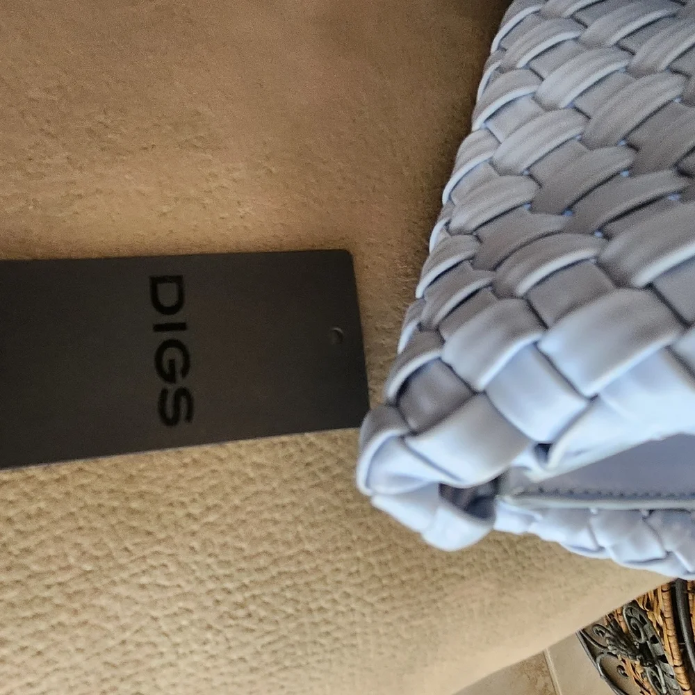 Digs blue woven