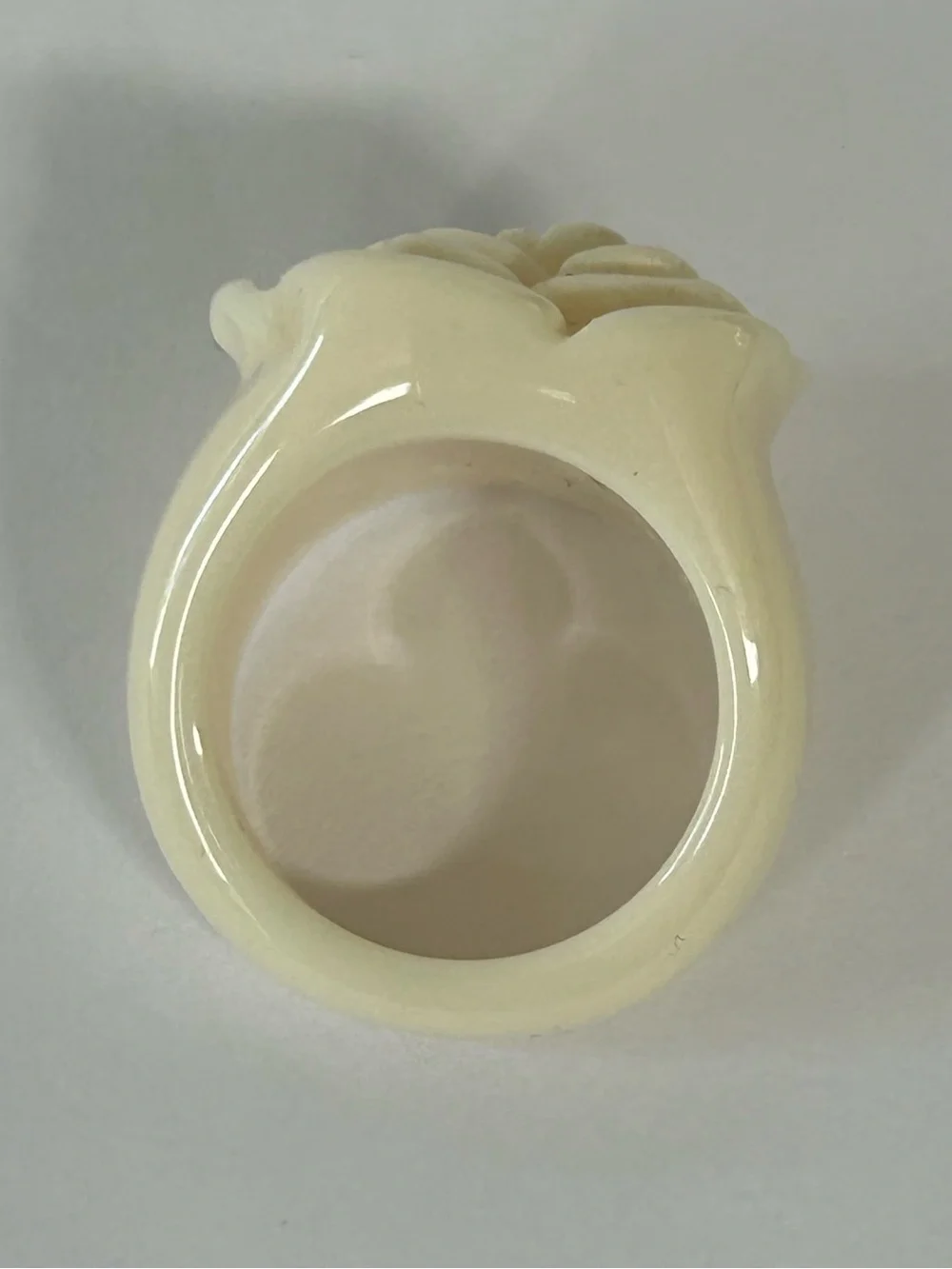 N/A elegant cream
