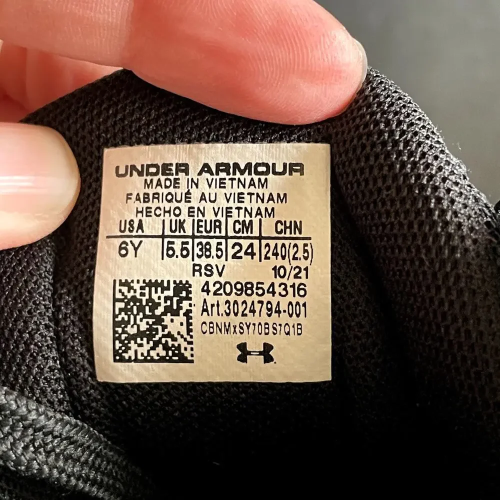 Under Armour white out size