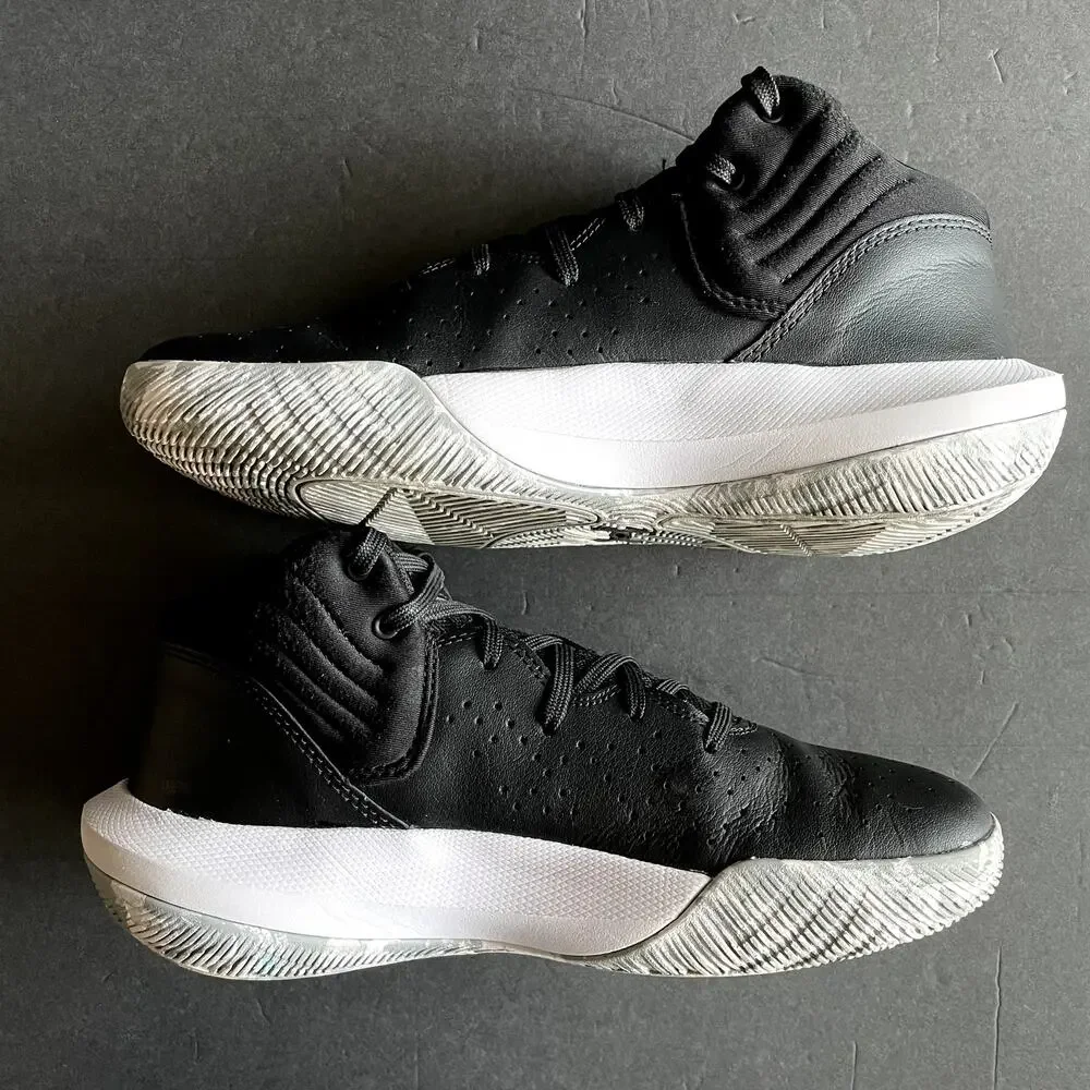 Under Armour soles business basketball