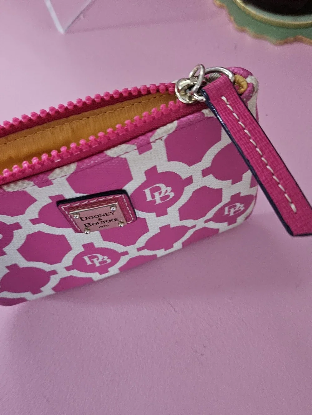 Dooney & Bourke stylish dooney