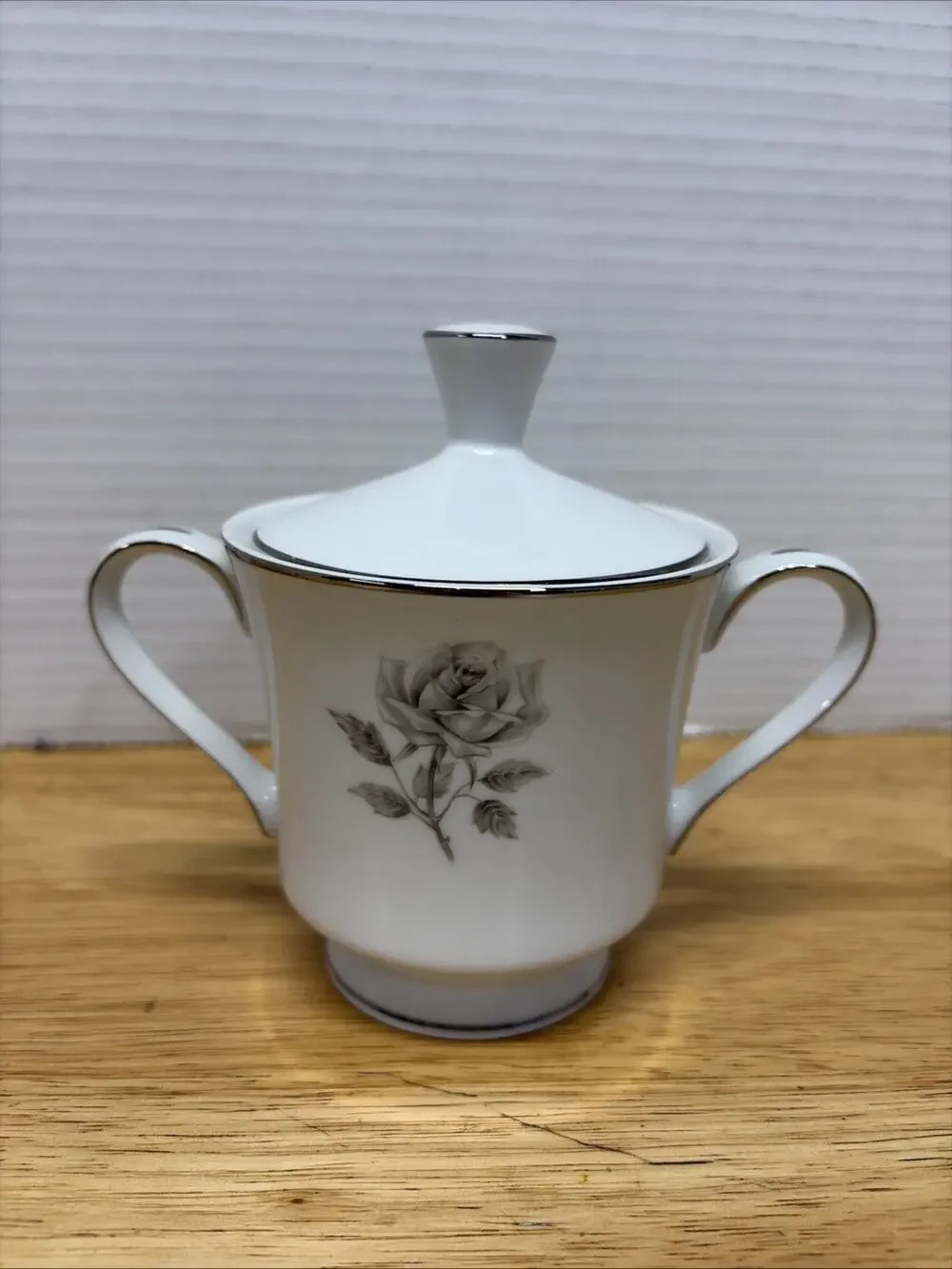 Vintage Allure International Fine China 6036 Sugar Bowl w/lid-No Chips Or Cracks