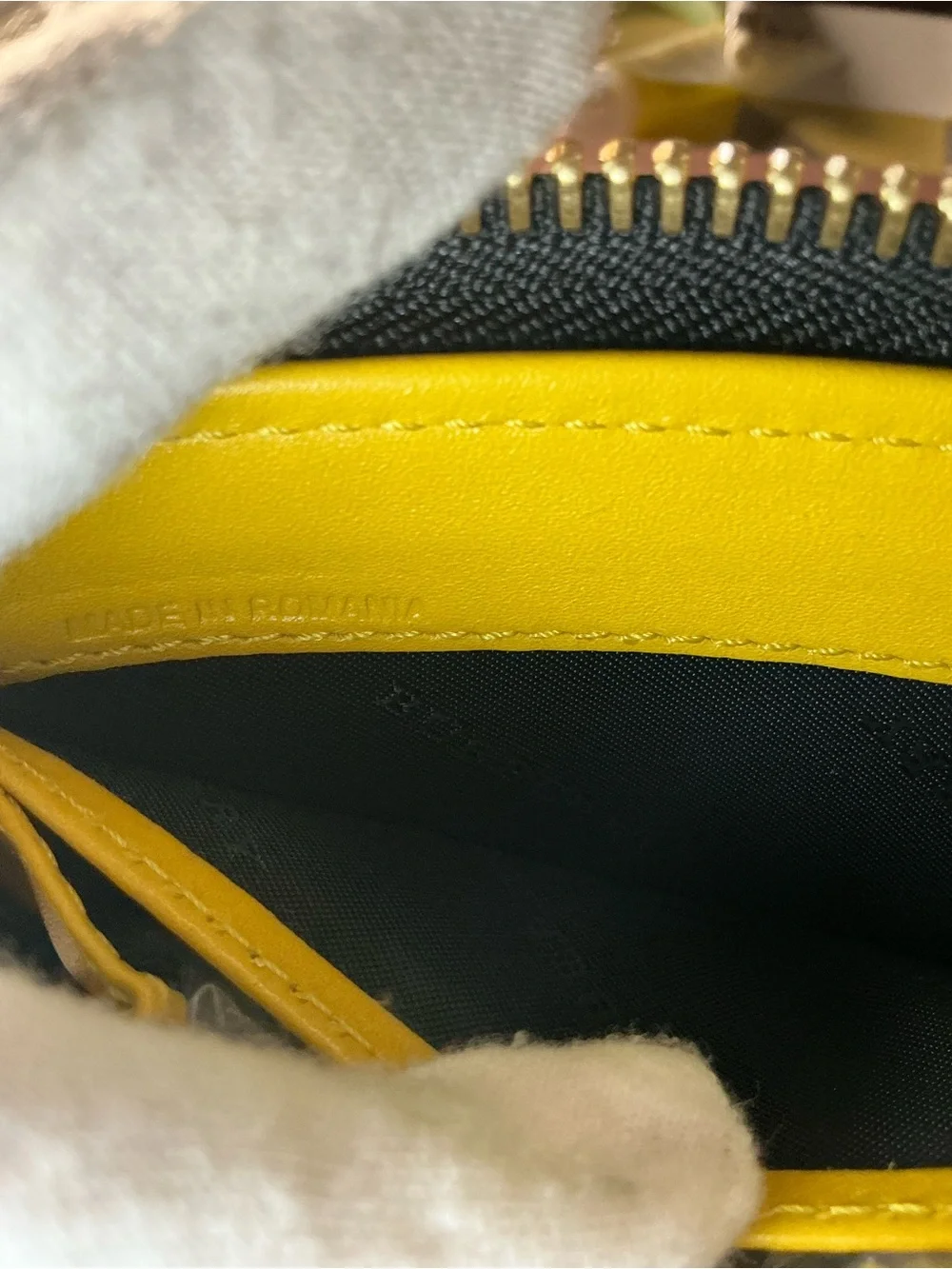 Burberry gold iconic