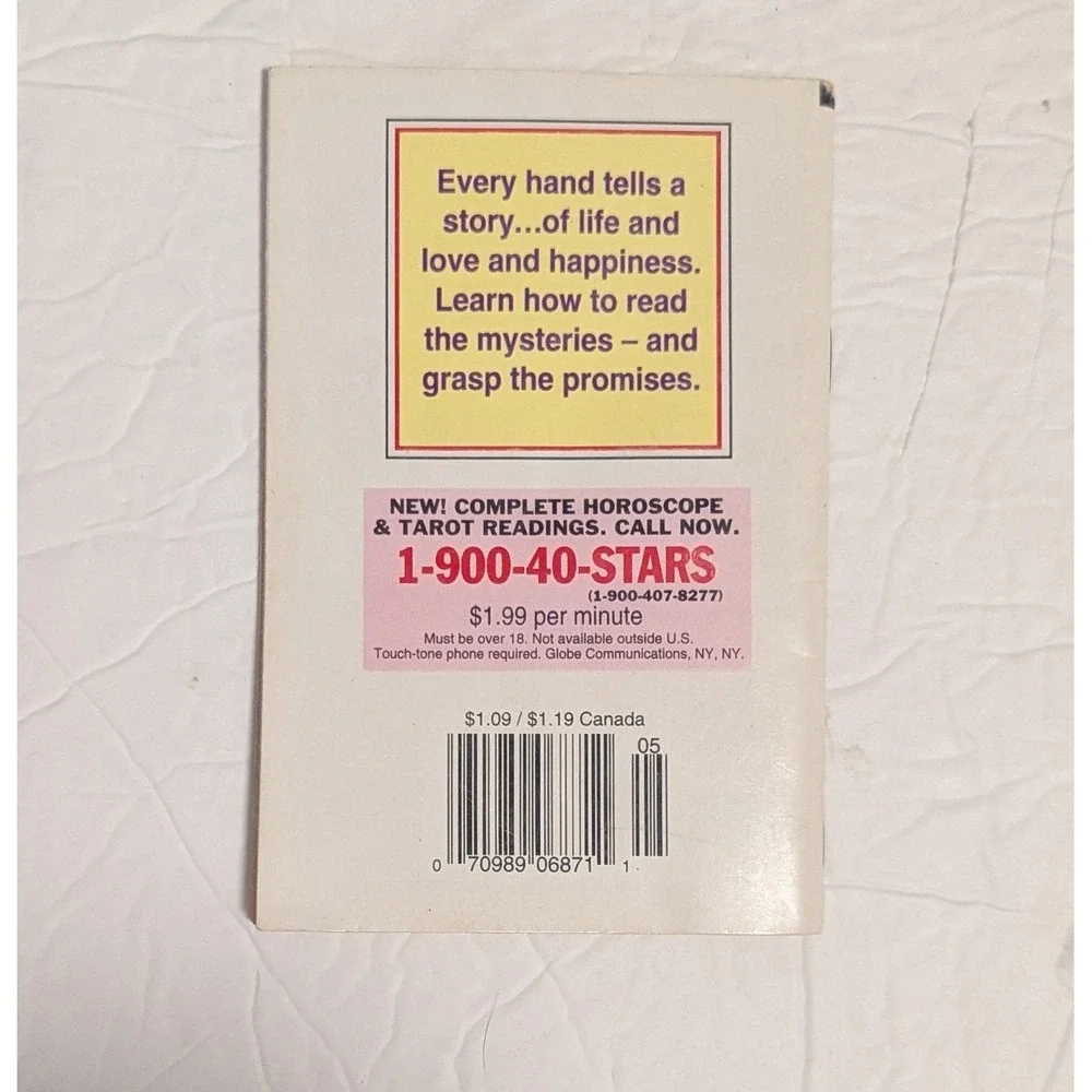 VTG Palm Reader Mini Book Fingertips Paperback Pocket‎ Fairycore Witchy 1997