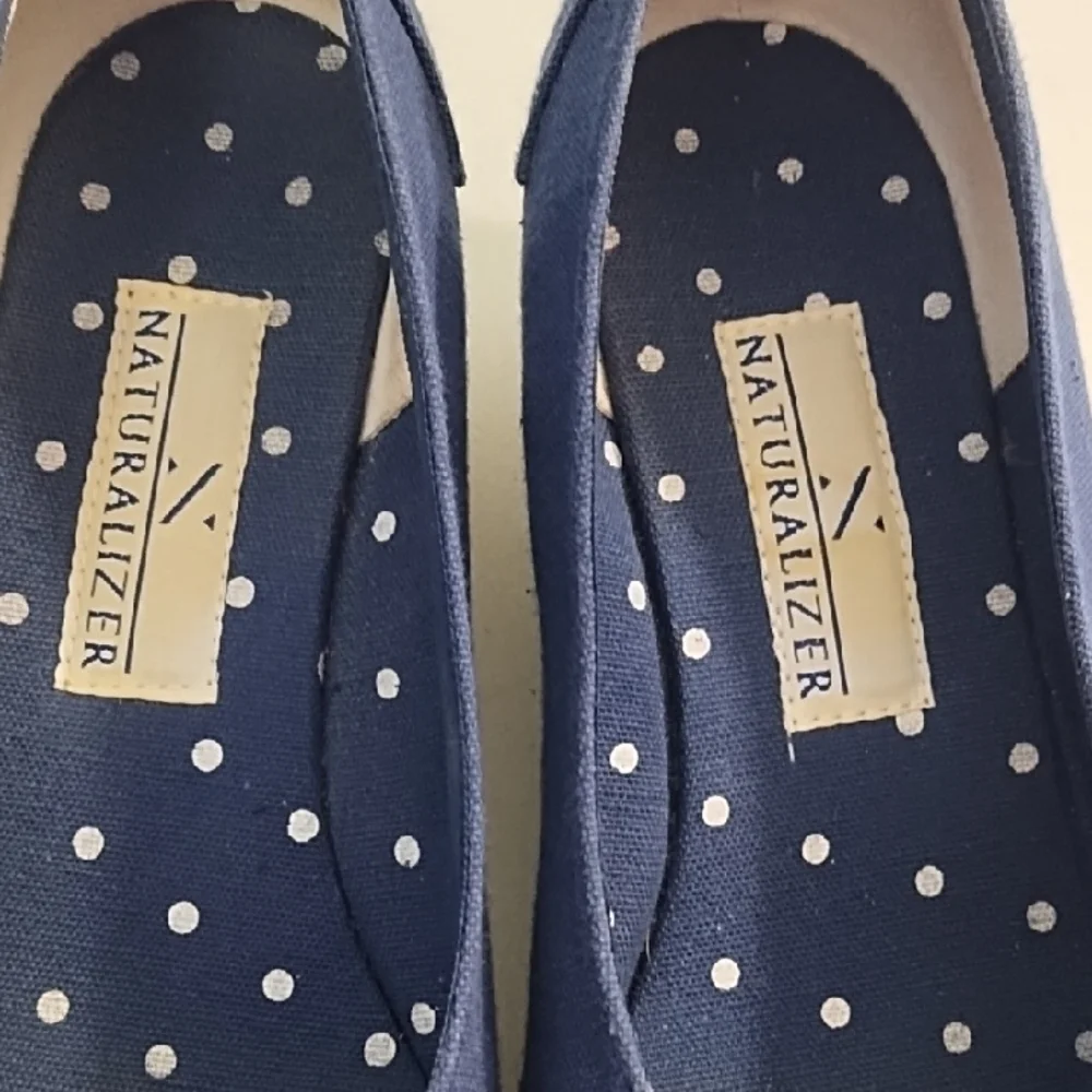Naturalizer these blue