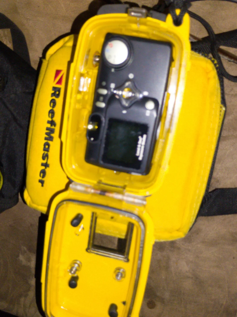 Reefmaster Underwater Camera Case with Integrated Housing And Camera