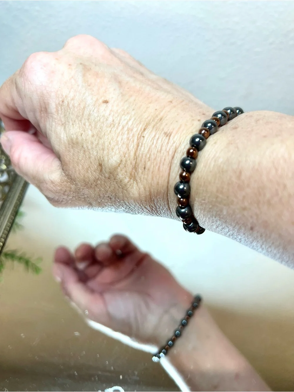 N/A sleek hematite