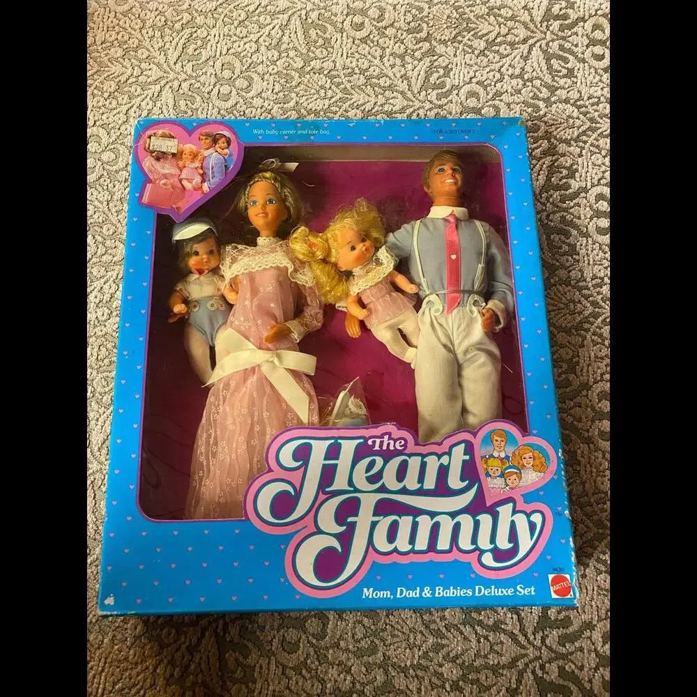 Vintage 1984 Mattel‎ Heart Family Mom, Dad, & Babies Deluxe Set 9439 BRAND NEW
