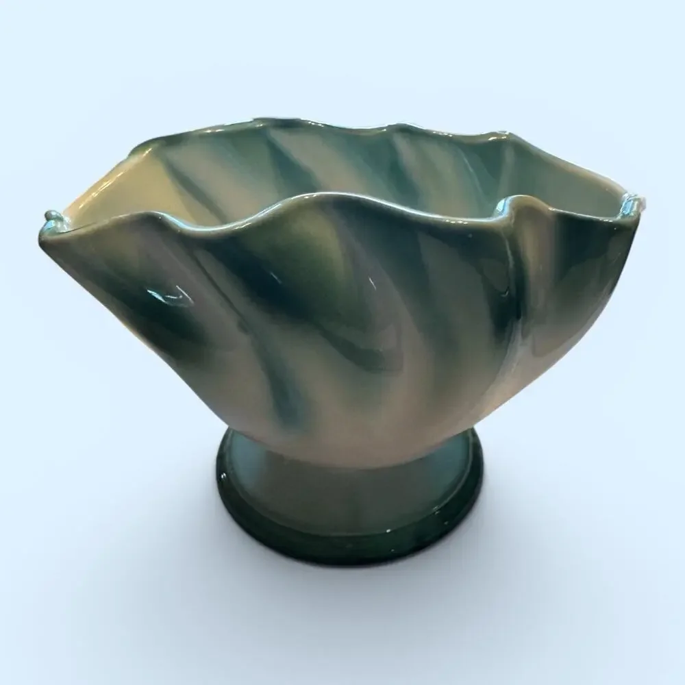 Hull Pottery vintage hull