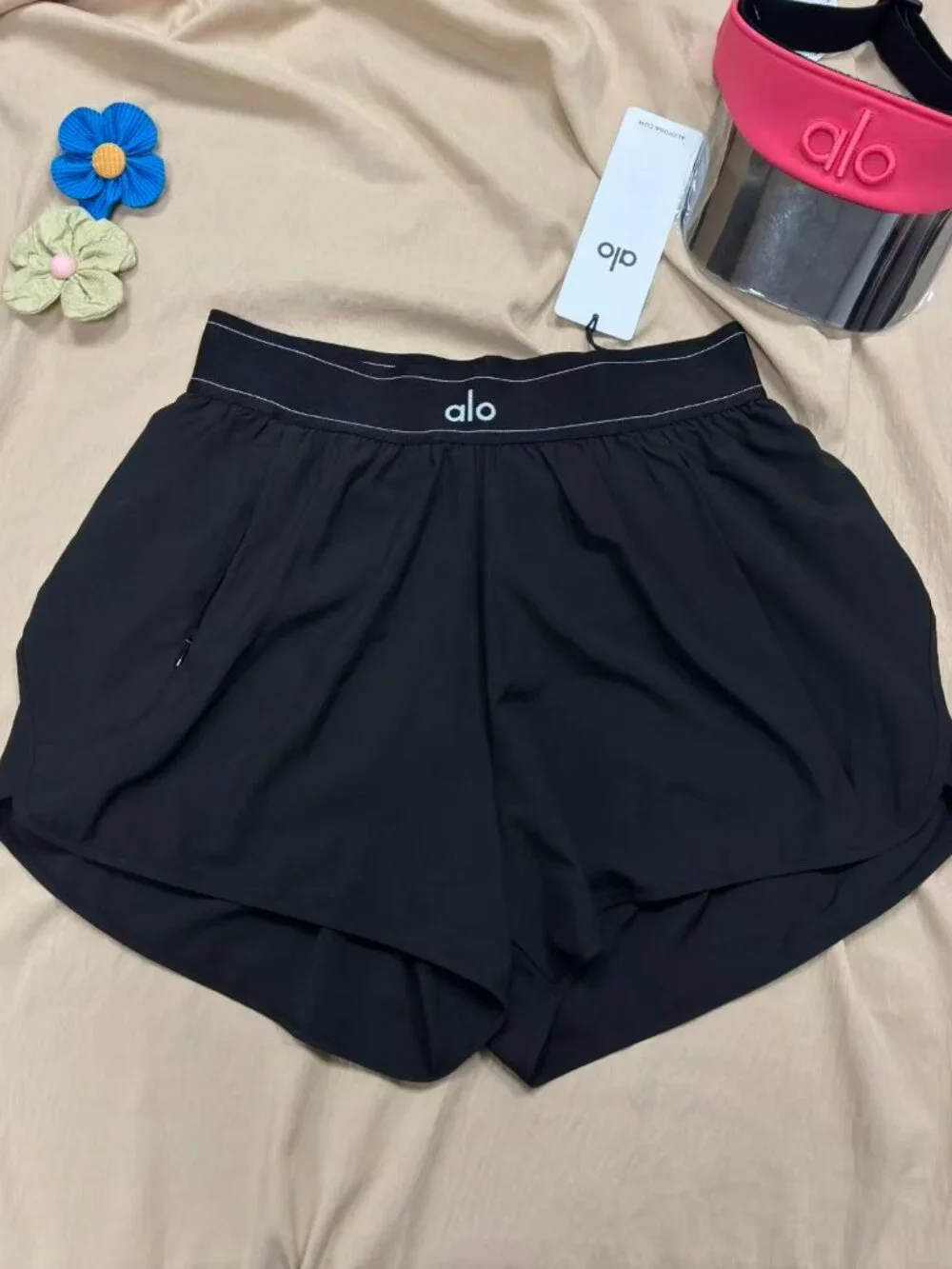 Women’s🏇ALO Yoga Match Point Shorts🚭Black Minimalist Clean Girl Style