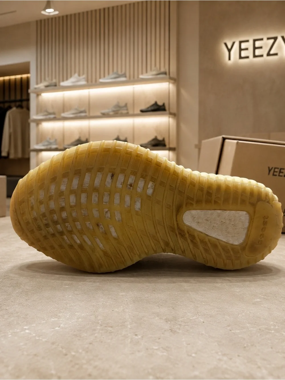 adidas lightweight primeknit