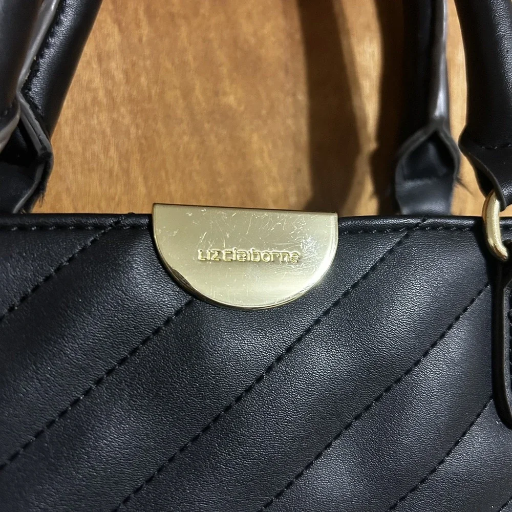 Liz Claiborne small handle