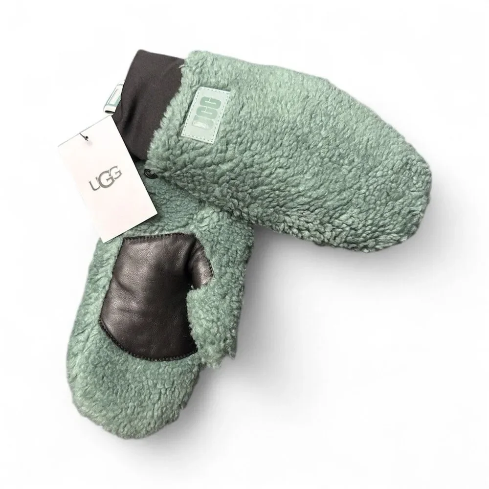 UGG ugg® fleece
